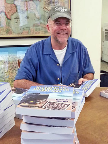 Jim Murphy (DVM '97) at book signing