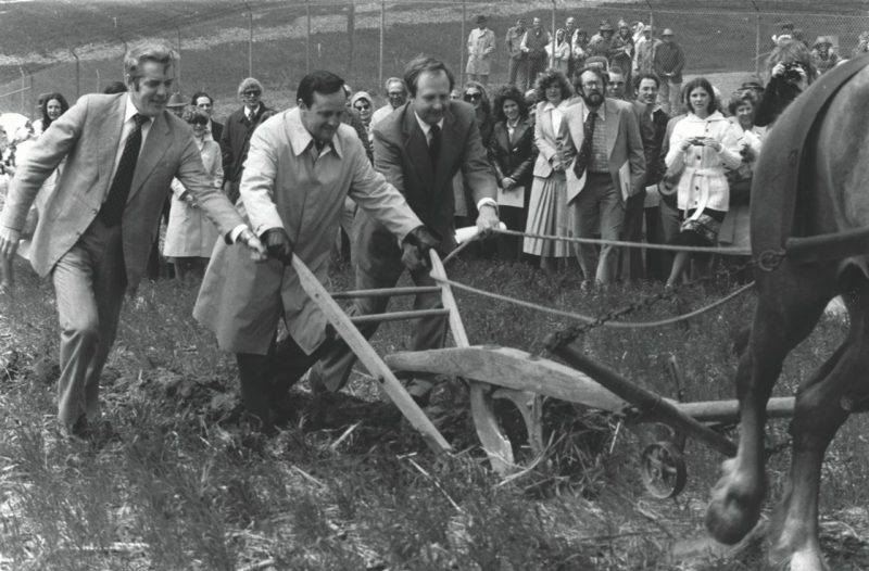 Black and white photo of the groundbreaking of  the veterinary college.